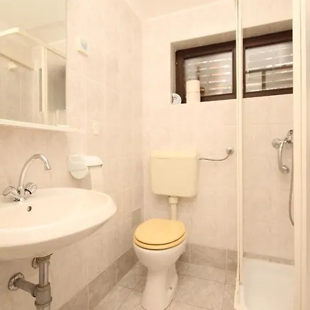 Apartments With Parking Space Artatore, Losinj - 8007